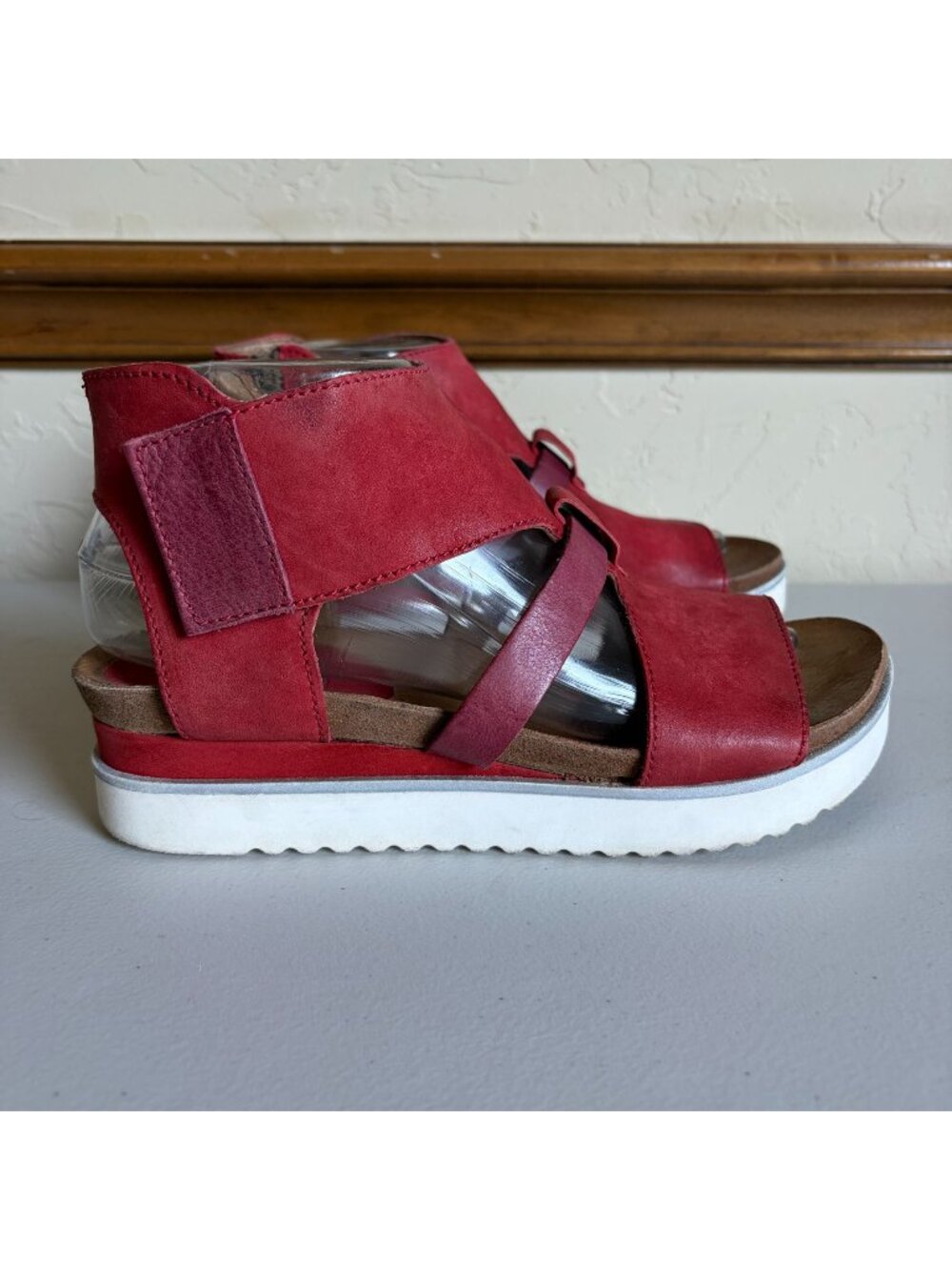 Miz Mooz Samantha Tomato Red Sandals Size 38/US 7.5 Leather Comfort Side Zip Com